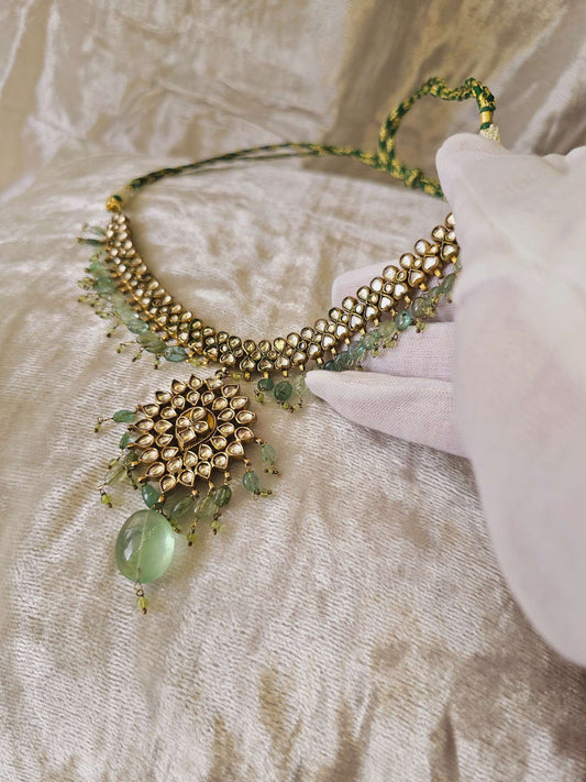 Light green emerald manias necklace set