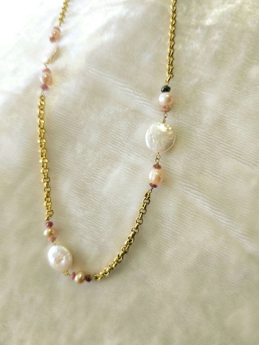 Mother of pearl necklace 2