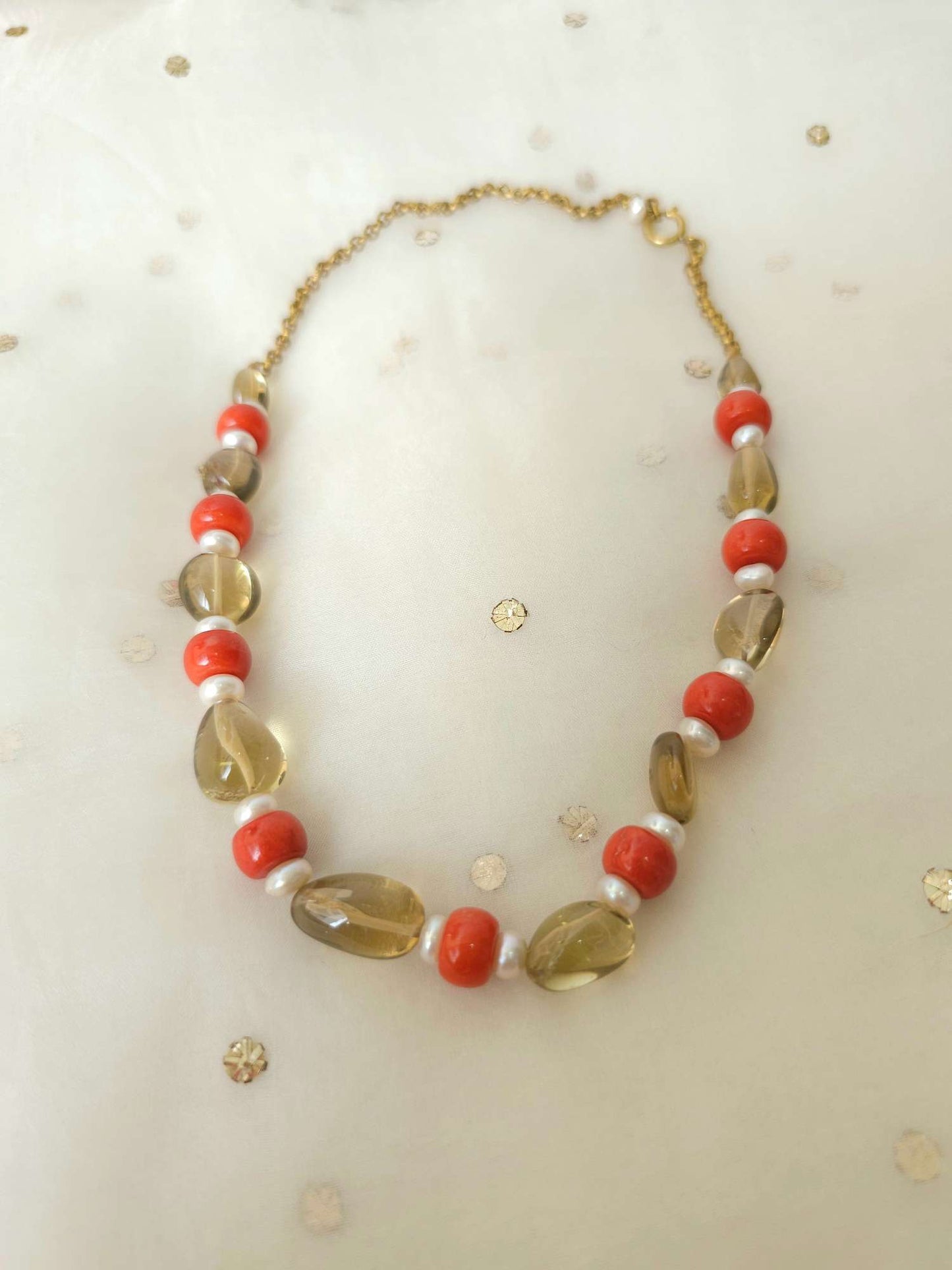 Suraj tal rubrum unisex necklace